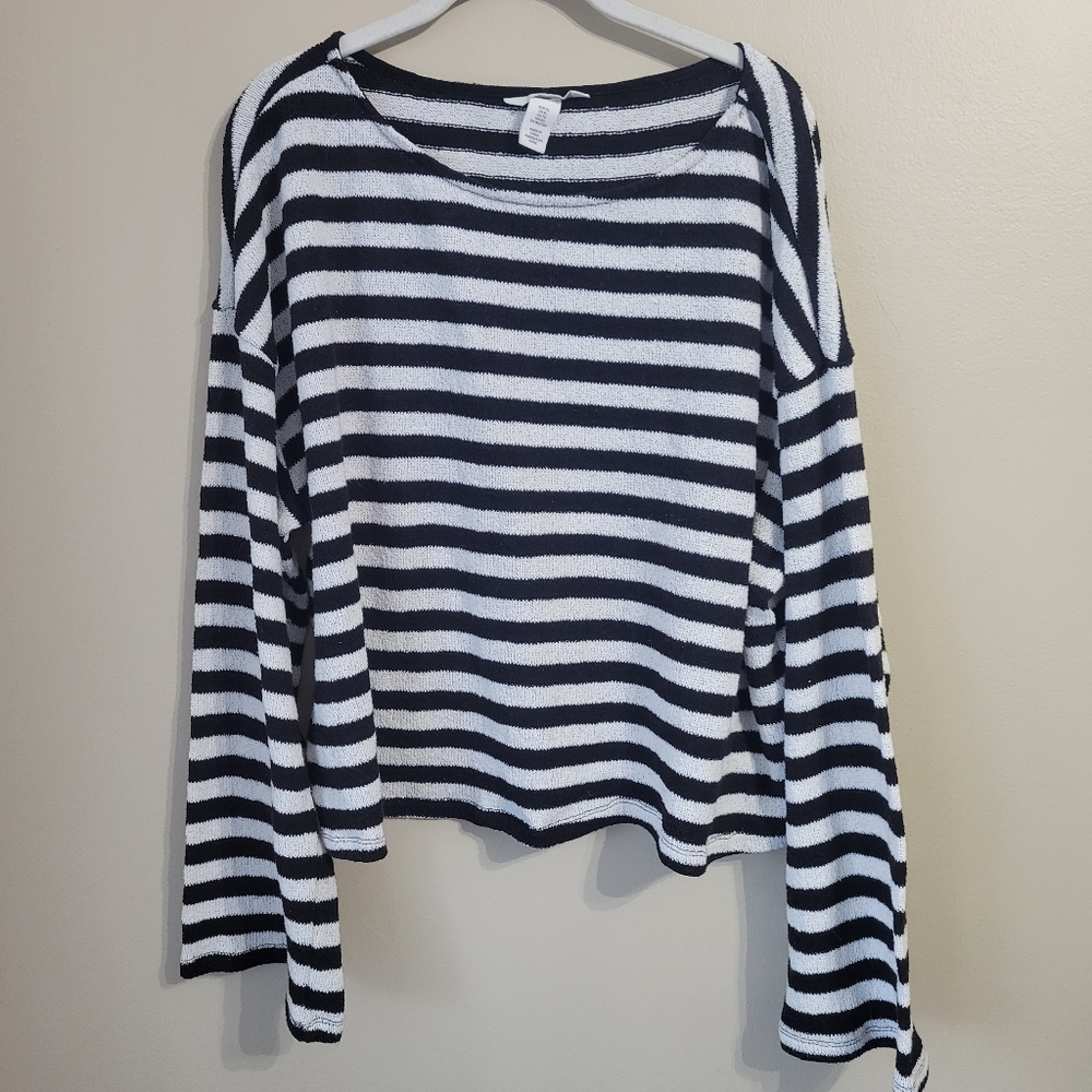 H&M Black and White Open Knit Striped Sweater Size XL